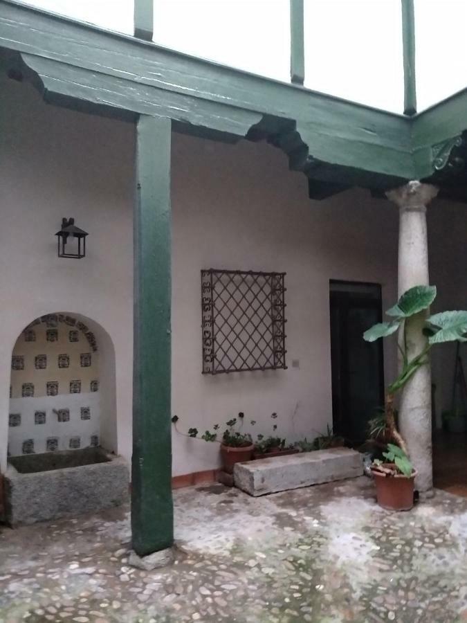 Апартаменти El Patio Del Convento Толедо Екстер'єр фото