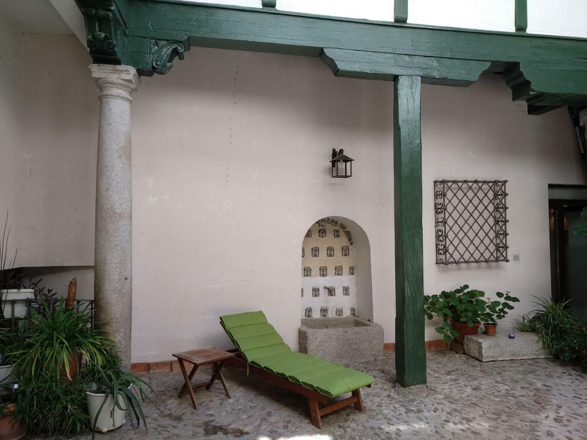 Апартаменти El Patio Del Convento Толедо Екстер'єр фото